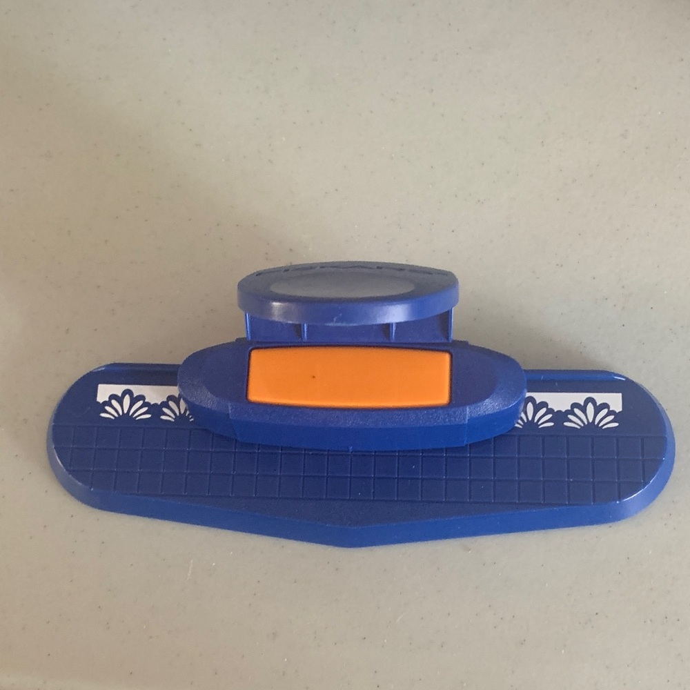 Fiskars Border Punch